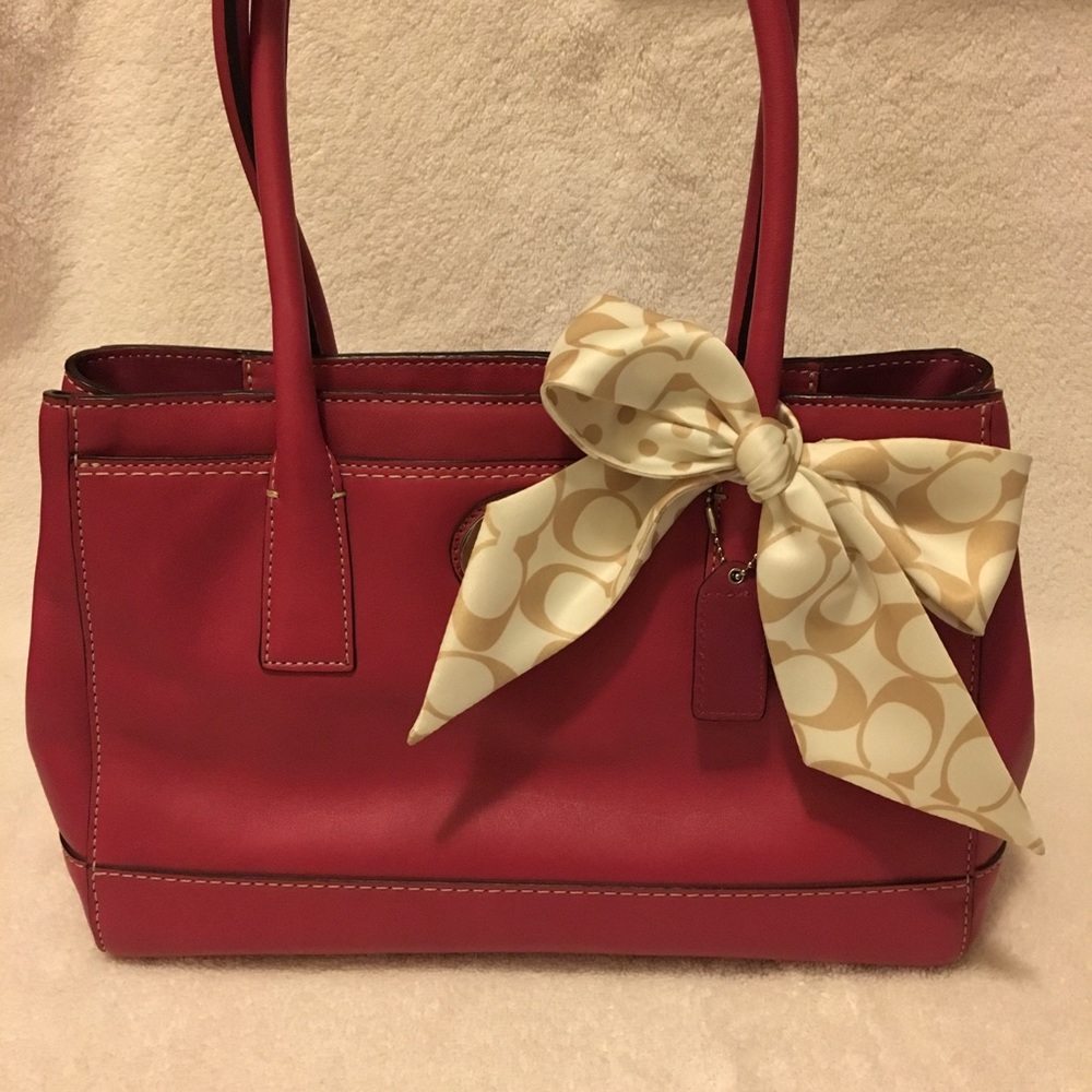 Coach tote with scarf